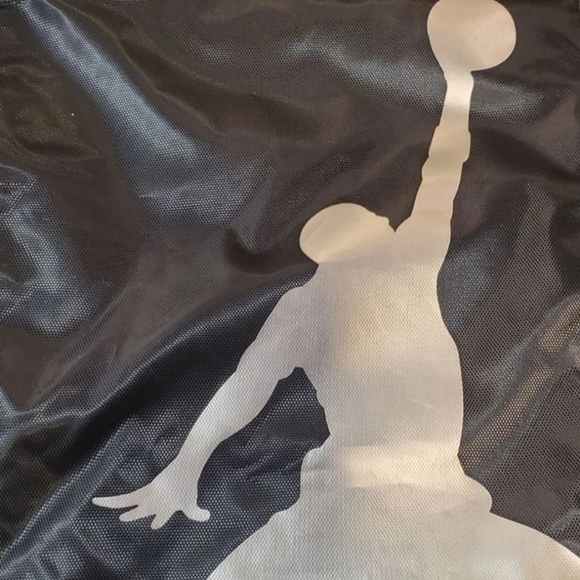 Nike Air Jordan Jumpman Drawstring Bag Black and Grey New - Picture 2 of 4